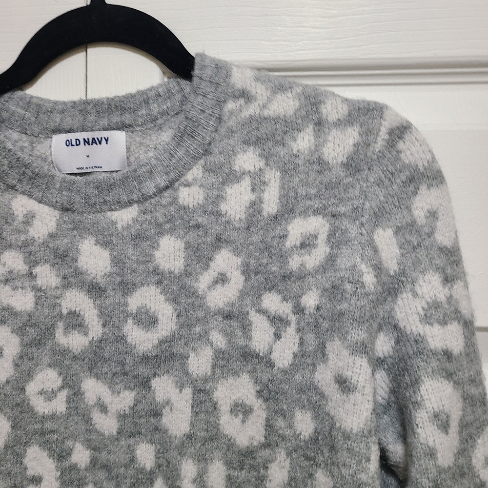 Old Navy Sweater size M - Picture 3 of 7
